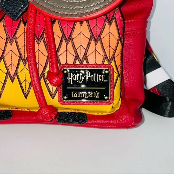 Harry Potter Comic Con 2019- Fawkes lounge fly phoenix bag main image 5